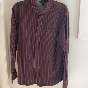 Volcom Men’s casual button down shirt
